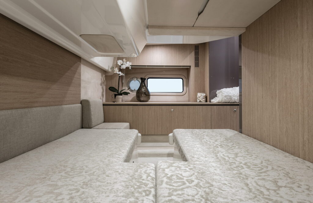 Z35 - gallery image 5