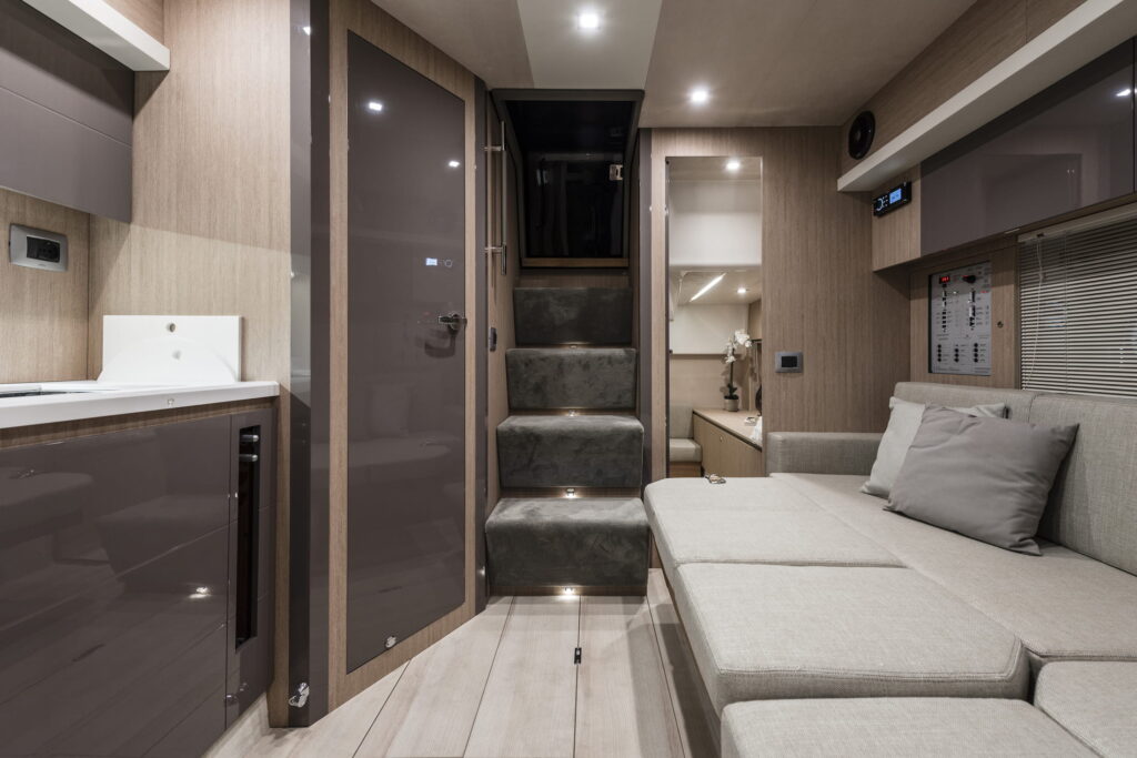 Z35 - gallery image 6