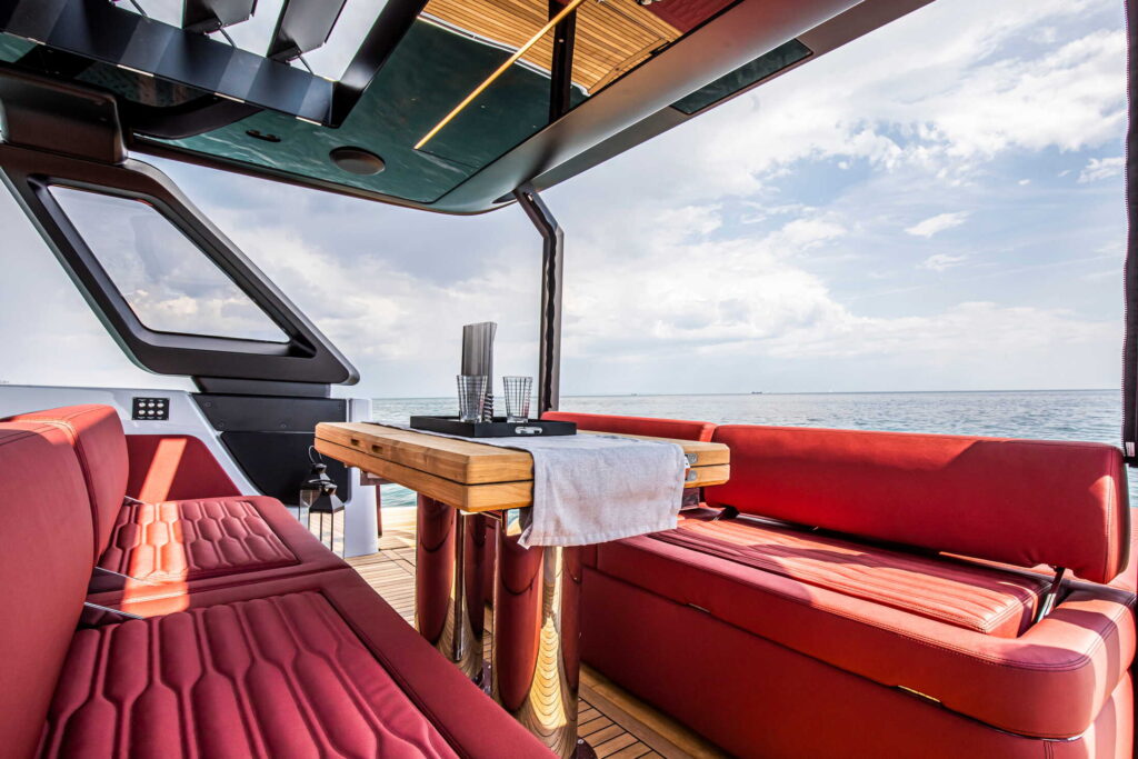 A46 Luxury Tender - gallery image 4