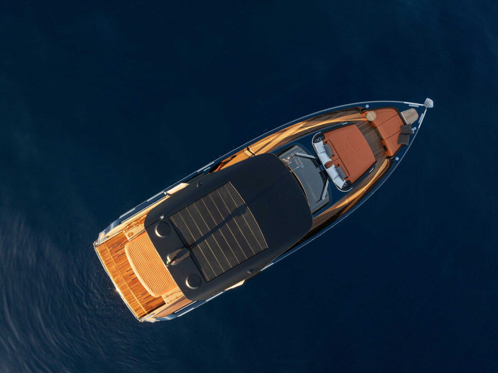 A46 Luxury Tender - gallery image 1