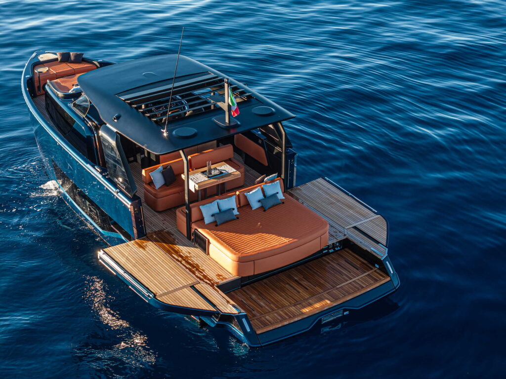 A46 Luxury Tender - gallery image 3