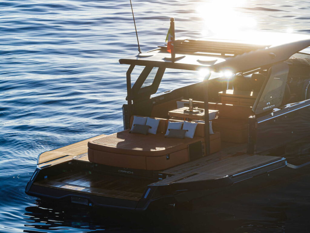 A46 Luxury Tender - gallery image 5