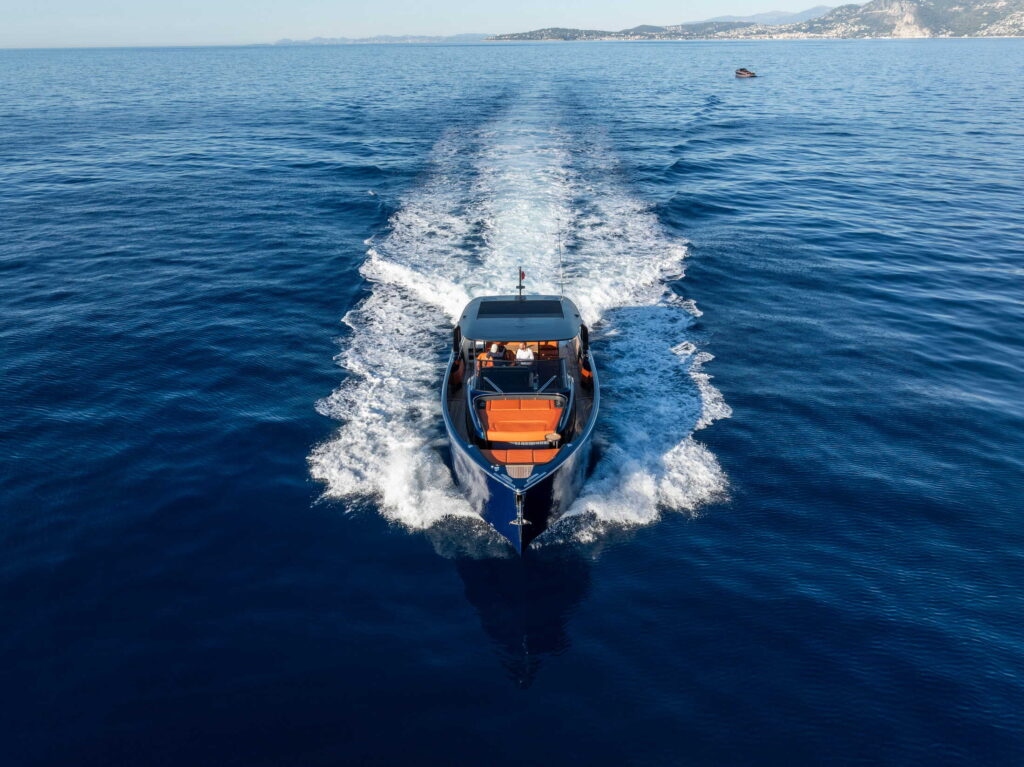 A46 Luxury Tender - gallery image 8